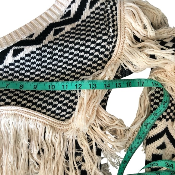 House of Harlow Revolve Noa Sweater in Bone Fringe Off Shoulder XXS Wool Party - Picture 10 of 13